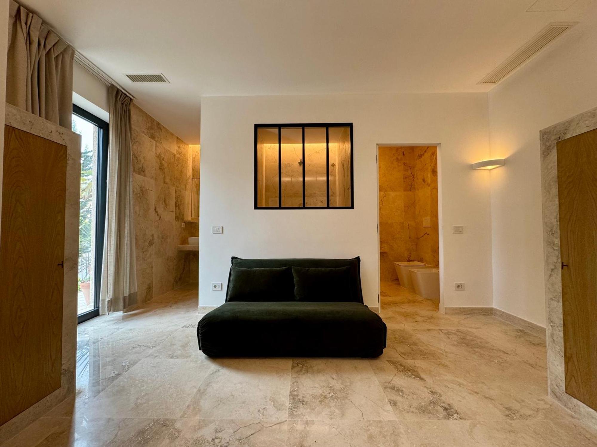 Kiwi Apartment ลาตินา ภายนอก รูปภาพ
